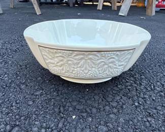 075 lenoxivoryporcelainembossedfruitbow