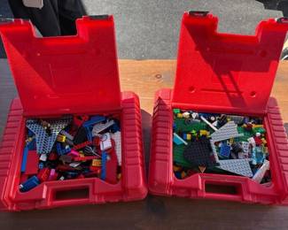 209 legostoragecaseswithassortedbuildin