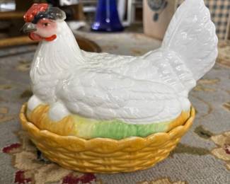 016 ceramichenonnestcovereddish
