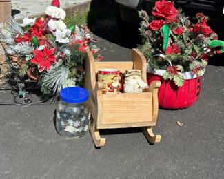 070 christmasfloralarrangementsanddecora