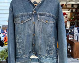 214 wranglerherodenimjacketwithhoodiei
