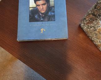 Several coffee table books, Elvis, Marilyn Monroe 