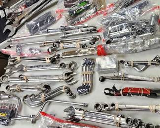 Tools,tools,  tools,  tooooools!