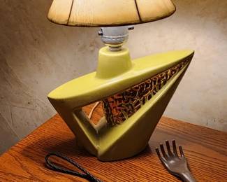 Nice Mid-Century table lamp