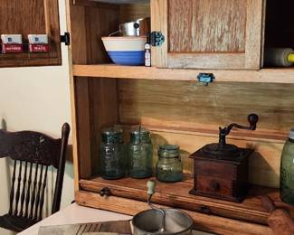 Lots of vintage kitchenware