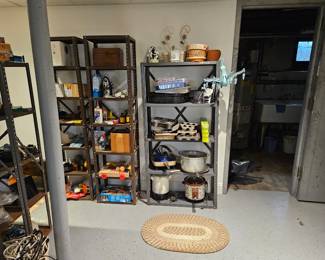 Kitchenware, household items