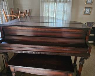 Kohler & Campbell Baby Grand piano