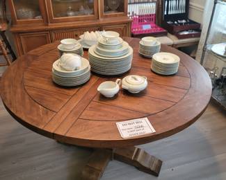 **Table Not For Sale** Noritake China Set