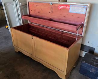 Vintage Lane cedar chest