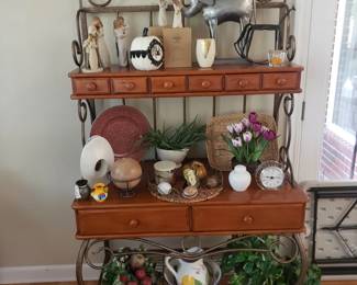 Bakers rack