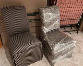 Designmaster Furniture accent chairs