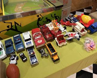 Assorted vintage toys