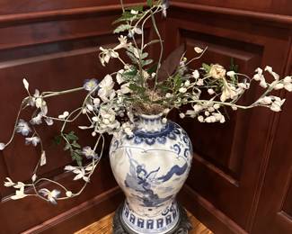 Chinese porcelain vase