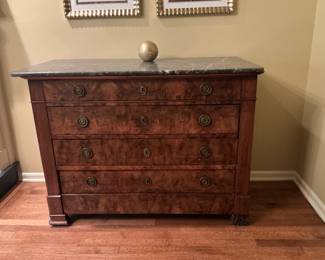 Beautiful Dresser Asking $500
