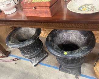 Pair cement outdoor planters 