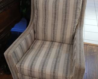 Swivel Rocker