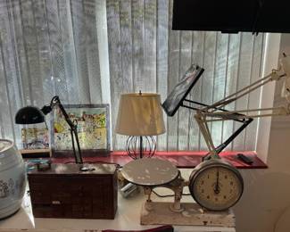 Home Decor, Antiques, Lamps