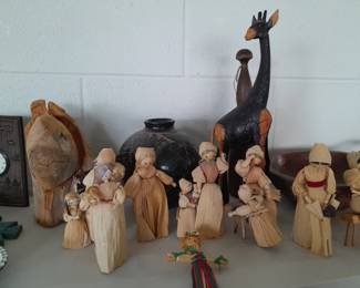 Corn husk dolls