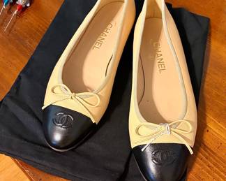 New/Never Worn Chanel Slipper Flats sz 9.5 