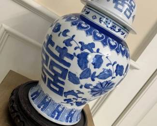 29 Oriental Urn
