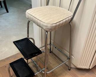 18 Vintage Folding Kitchen Step Stool