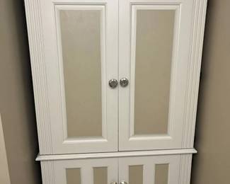 18 Modern Armoire