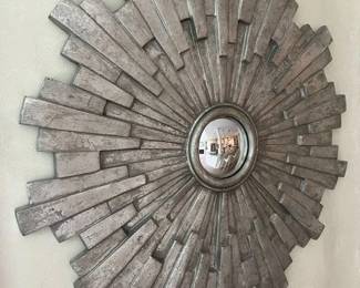 18 Starburst Accent Mirror