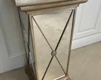 18 Mirrored Pedestal Display Stand