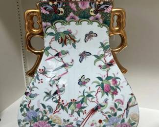18 Chinese Porcelain Vase