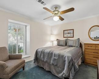 Queen bed I upholstered armed