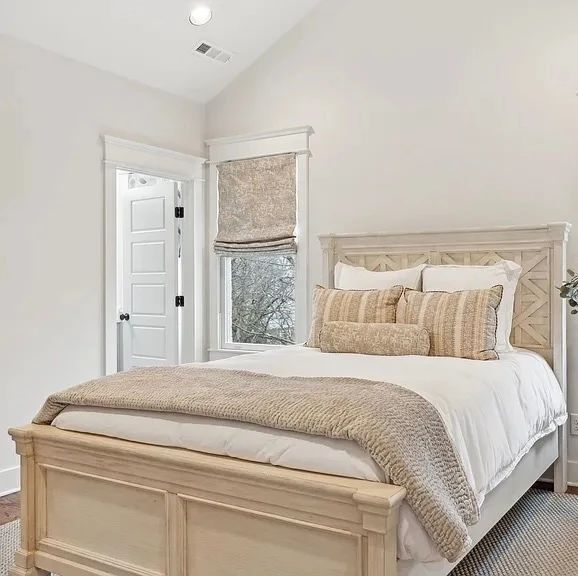 Queen Ashley Bed