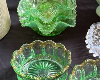 Vaseline glass