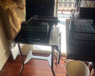 Vintage underwood typewriter