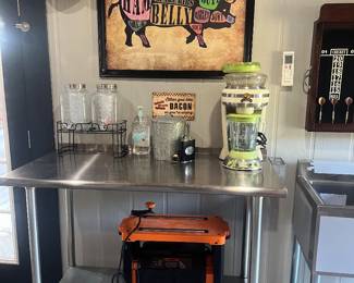 Med stainless prep table