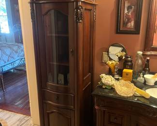 Storage cabinet