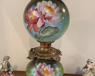 #79-$160 Gone with the Wind glass lamp green floral 25T x10