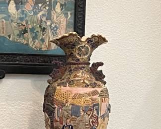 #18-$48 Satsuma Vase 15x4