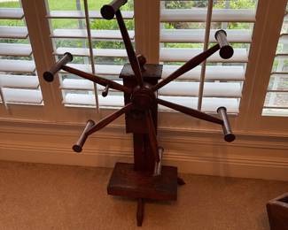 #60-$60 Spinning wheel 33x25x10 