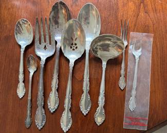 #93 - $3,500 - Oneida Grandeur sterling flatware 80.58gr for weighted pieces only -11 forks/12salad forks/ 14 teaspoons/12 five oclock/ 2 sterling apetizers forks/9 sterling pieces/12 B&B knifes/ 12 dinner knifes 