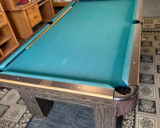 Excellent condition comes with ping pong top as well
