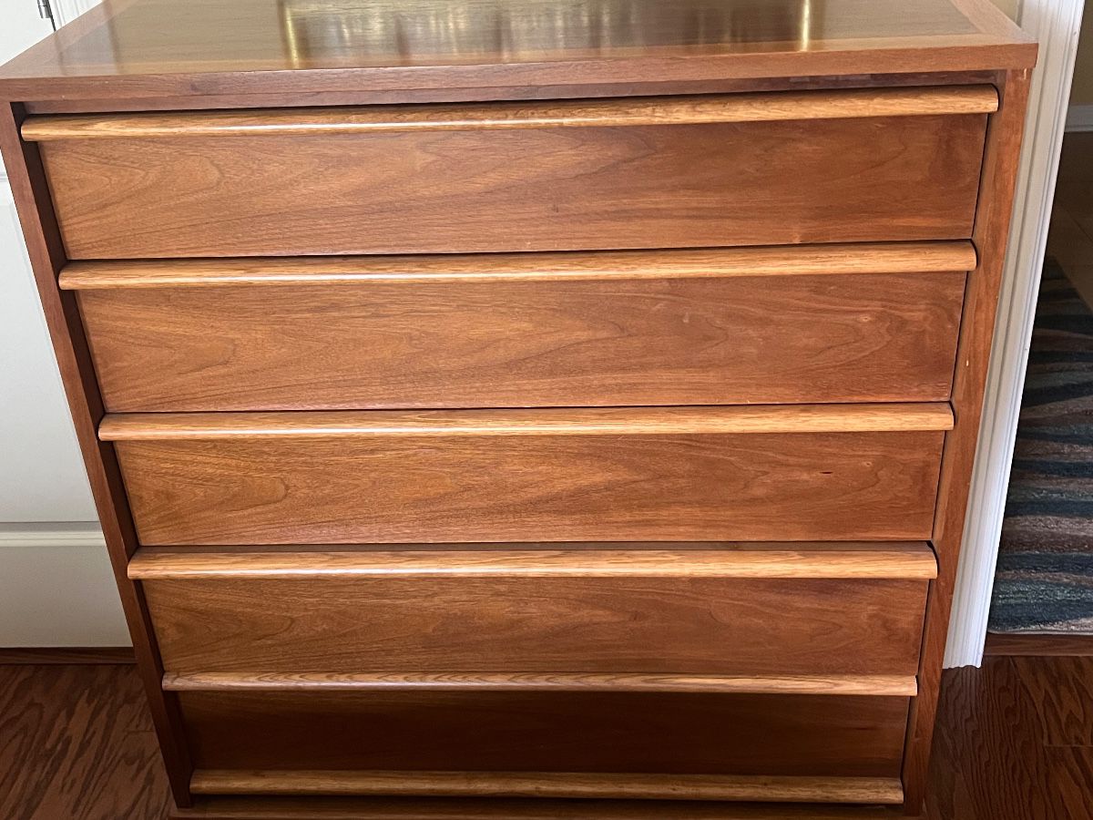 Mid-Century Four Drawer Chest/Dresser