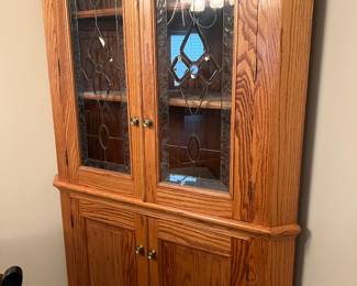 Oak China Cabinet / Hutch