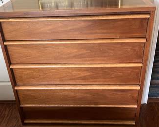Mid-Century Four Drawer Chest/Dresser