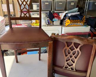 SET OF 4 VINTAGE FOLDING CHAIRS