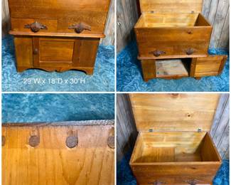 Antique Pine Lift-Top Commode with Knapp Joints (1870-1900)