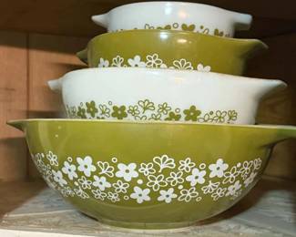 Pyrex Cinderella mixing bowls