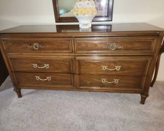 Vintage Henredon dresser