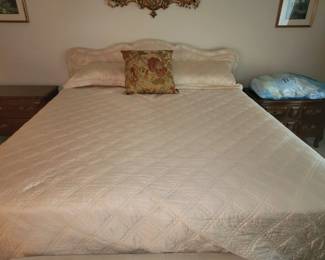 Upholstered bed