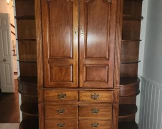 Thomasville entertainment center (could be used as a bar cabinet)