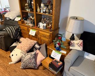 End Table, Chair and Afghans